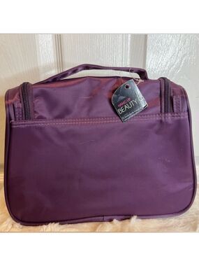 GO HANGING TOILETRY ZIPPERED BAG